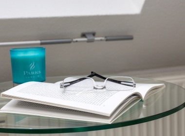 buch-mit-brille